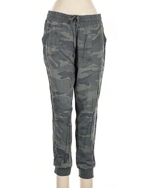 Splendid Women's Green Camo Print Casual Pants Size Large